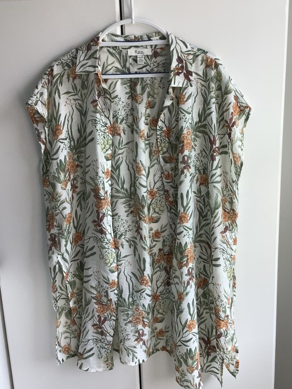 C By One Women Longline Top, Sleeveless, White with Green/Brown Flowers, Size XL
